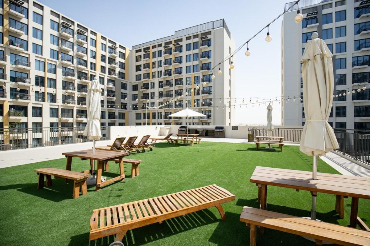 Botanical Bliss 1br * Dubai