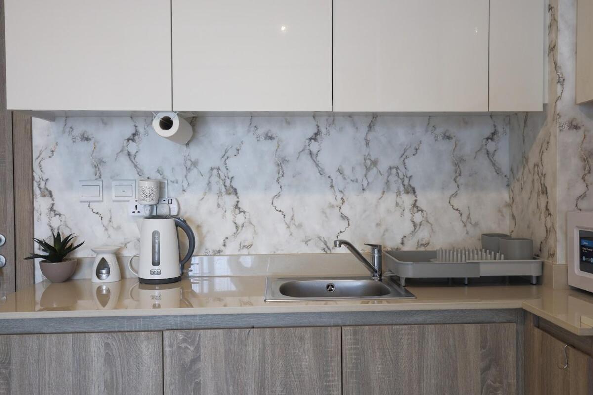 Botanical Bliss 1br *